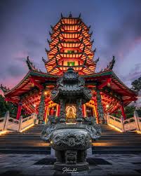 Kemegahan Pagoda Avalokitesvara di Vihara Watugong.